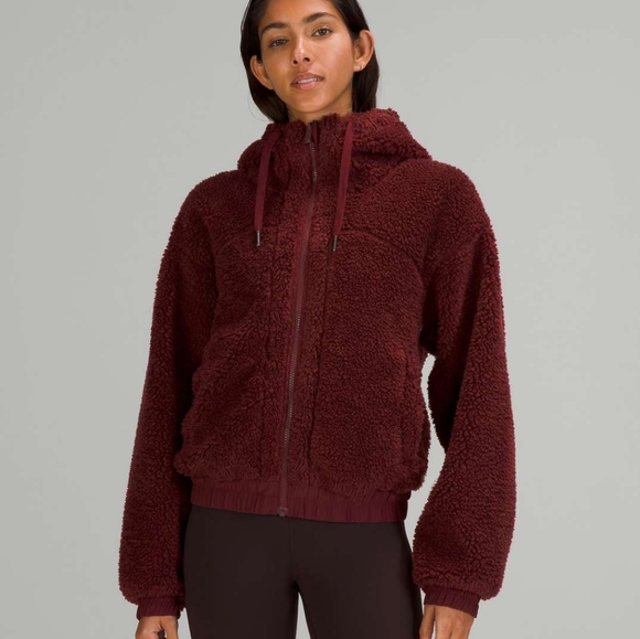 Size 10 Lululemon Shearling reversible jacket in Red Merlot - Picture 6 of 7